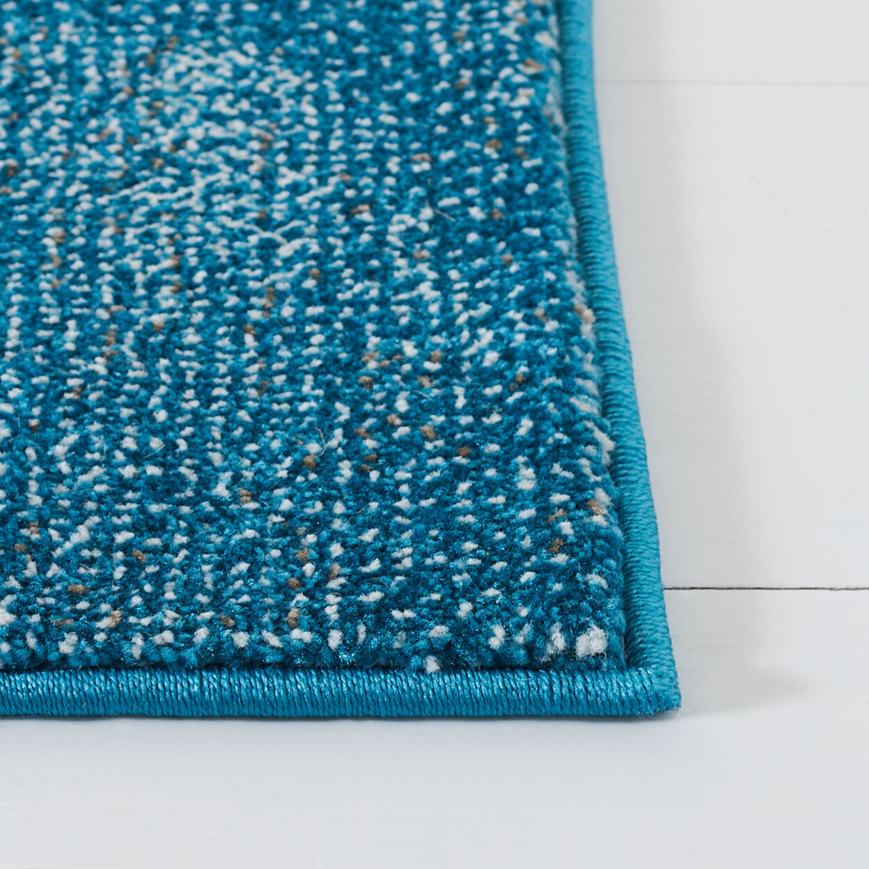 SAFAVIEH Glacier Collection GLA125M Blue / Gold Rug