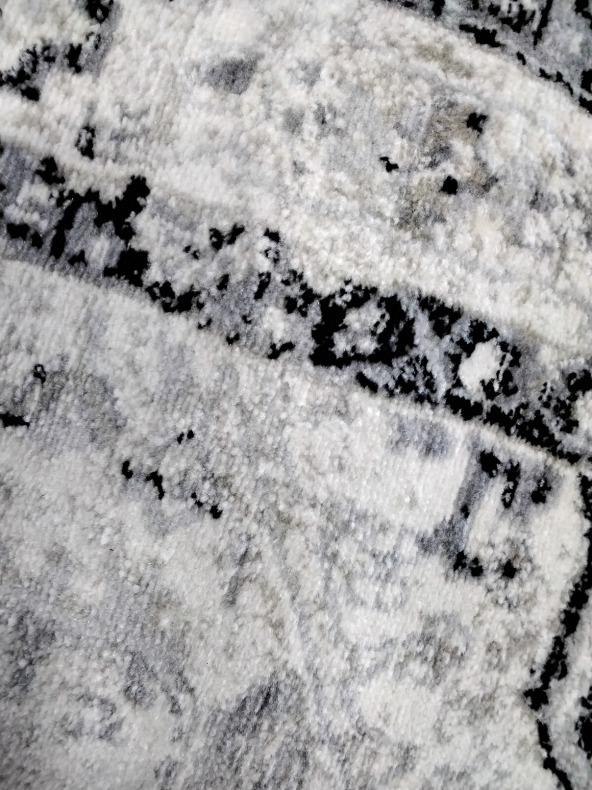 IVORY / BLACK 4′ X 6′ Back Stain Rug, Reduced Price 1172754889 BNT852A-4