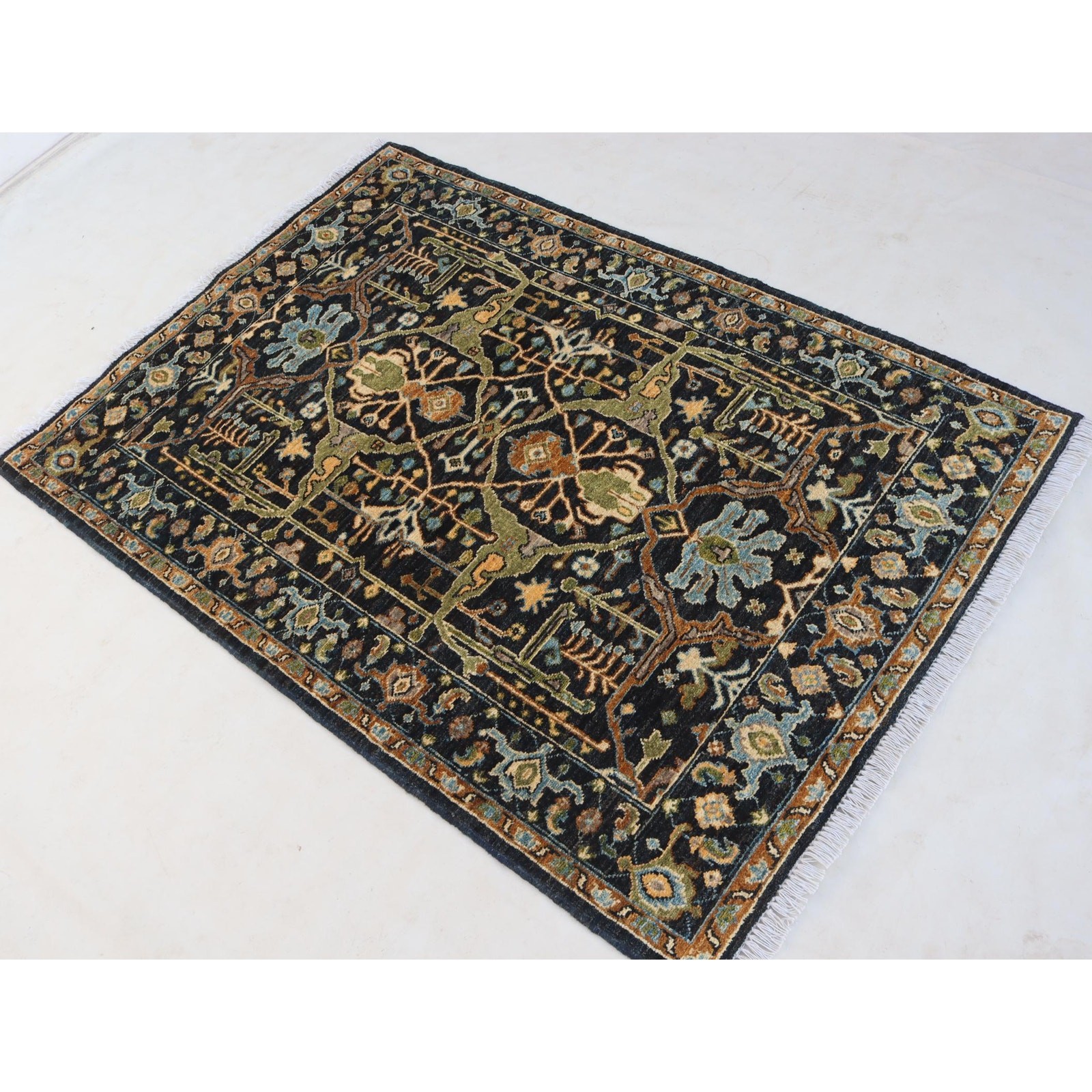 3×5 ft Black Bedjar High Quality Hand-Made Wool Rug ,(3.5×4.10)ft