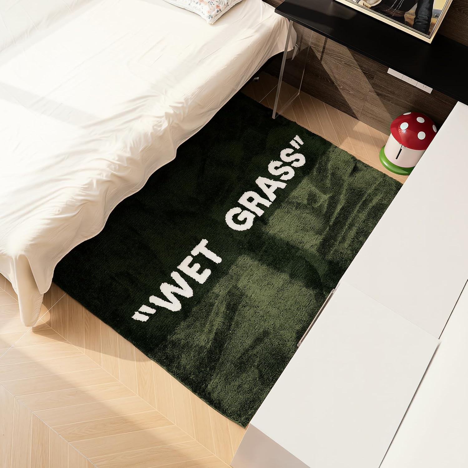 Handmade Flocked Wet Grass Effect Rug 1’8″ x 2’7″ Faux Grass Area Carpet