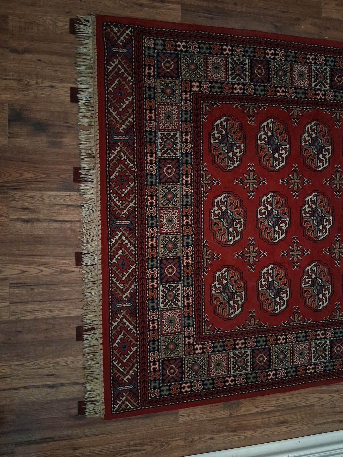 Vintage Hand-Knotted Pakistani Bokhara Rug – 5′ 2″ x 7′ 9″ (Circa 1970s)