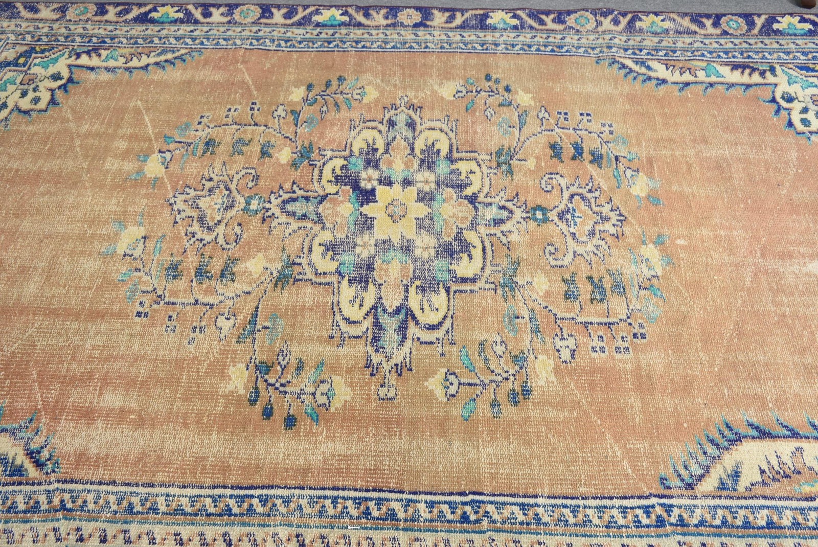Turkish Vintage Rug 5,4×8,8 ft, Brown Large Animal Print Wool Rug