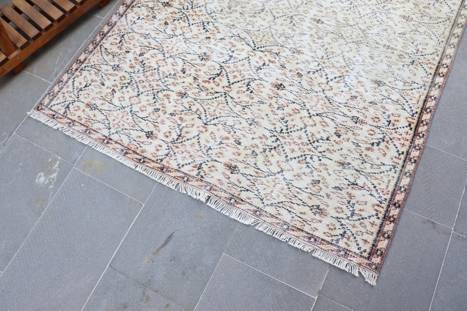 4,4×8,4 ft Turkish Area Rug, White Brown Vintage Patchwork Wool Rug