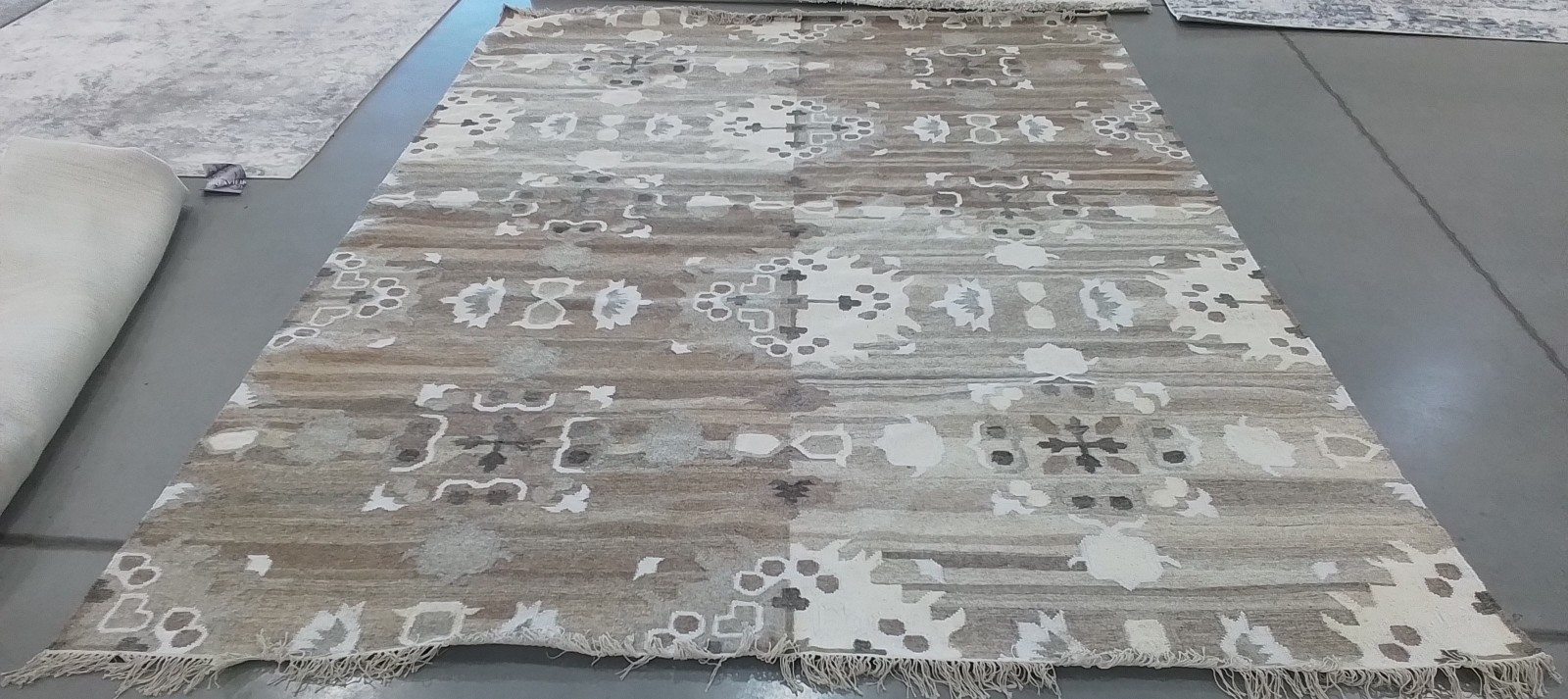 GREY / MULTI 9′-0″ x 12′-0″ Back Stain Rug, Reduced Price 1172782034 NKM318A-9