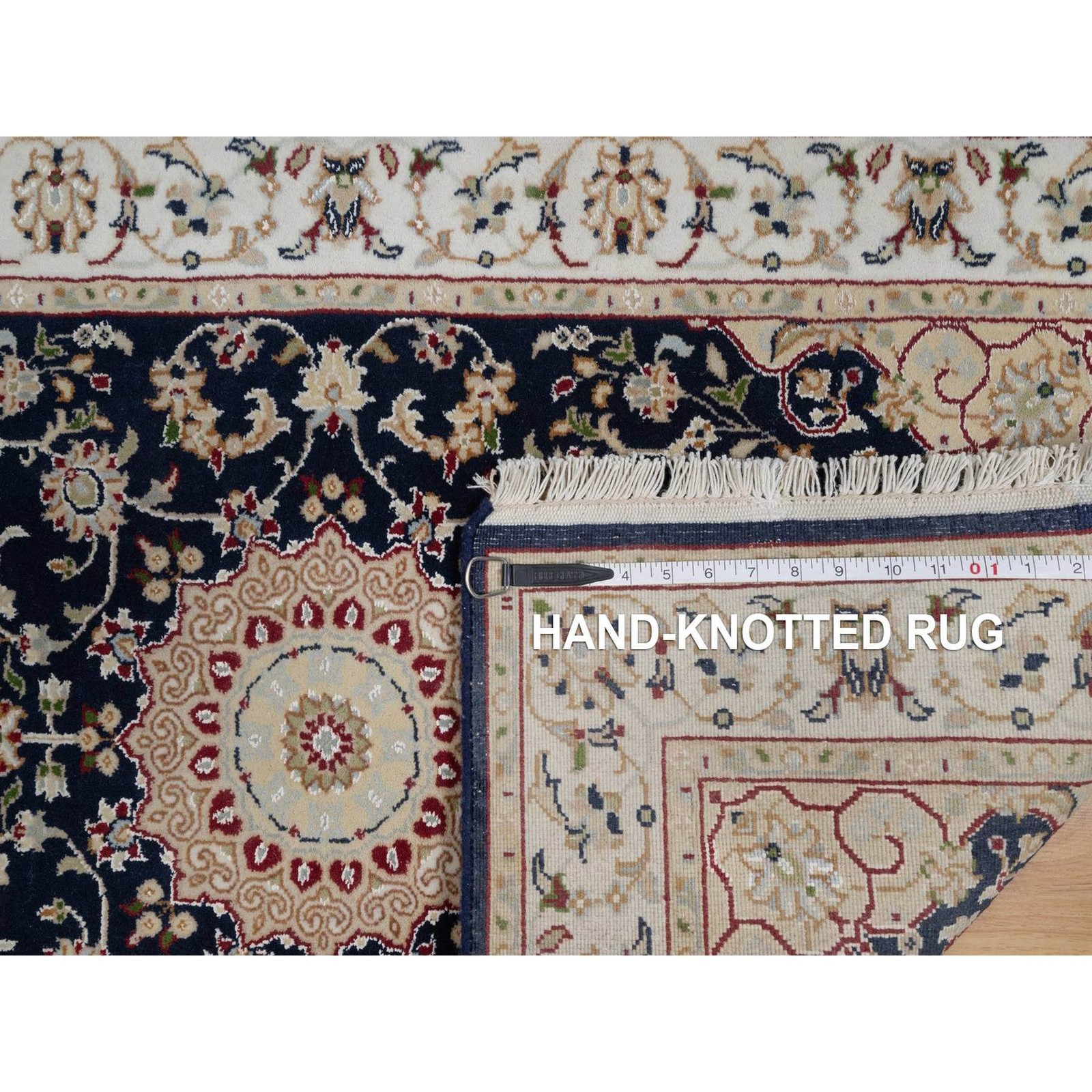 2’8″x4’2″ Navy Nain Medallion Design Hand Knotted Wool and Silk Mat Rug R91533