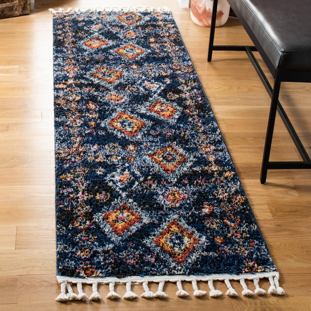 SAFAVIEH Morocco Collection MRC941N Navy / Multi Rug