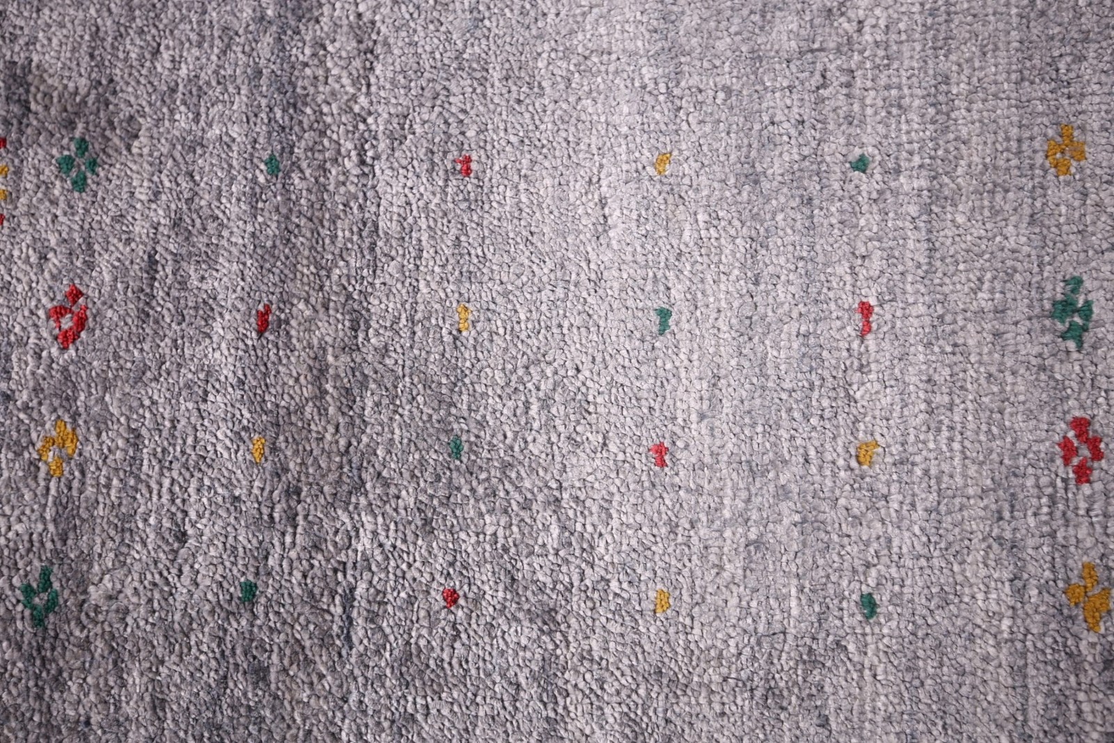 Gray Tribal Square Area Rug 8×8 Handmade with Artistic Color for Chic Interiors