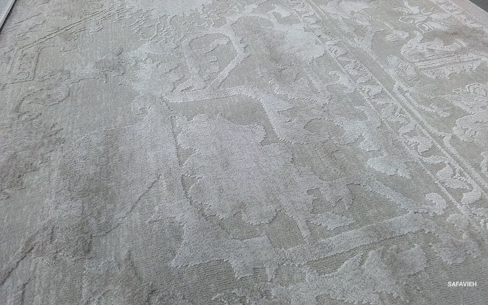 CREME / IVORY 8′-0″ x 10′-0″ Stained Rug, Reduced Price 1172800360 RFT665D-8