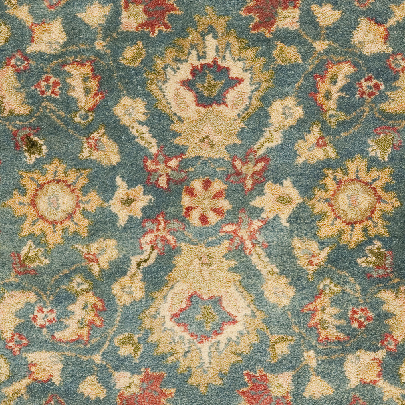 Safavieh Antiquity BLUE / BEIGE 4′-6″ X 6′-6″ Oval Area Rug – AT15A-5OV