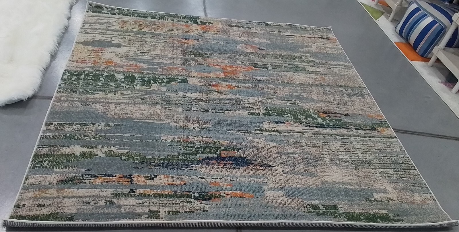 GREEN / BLUE 6′-7″ x 6′-7″ Back Stain Rug, Reduced Price 1172765875 MAD419Y-7SQ