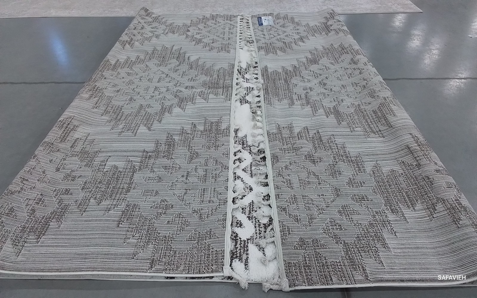 IVORY / BROWN 10′-0″ x 10′-0″ Flaw in Rug, Reduced Price 1172797523 MTS688A-10SQ