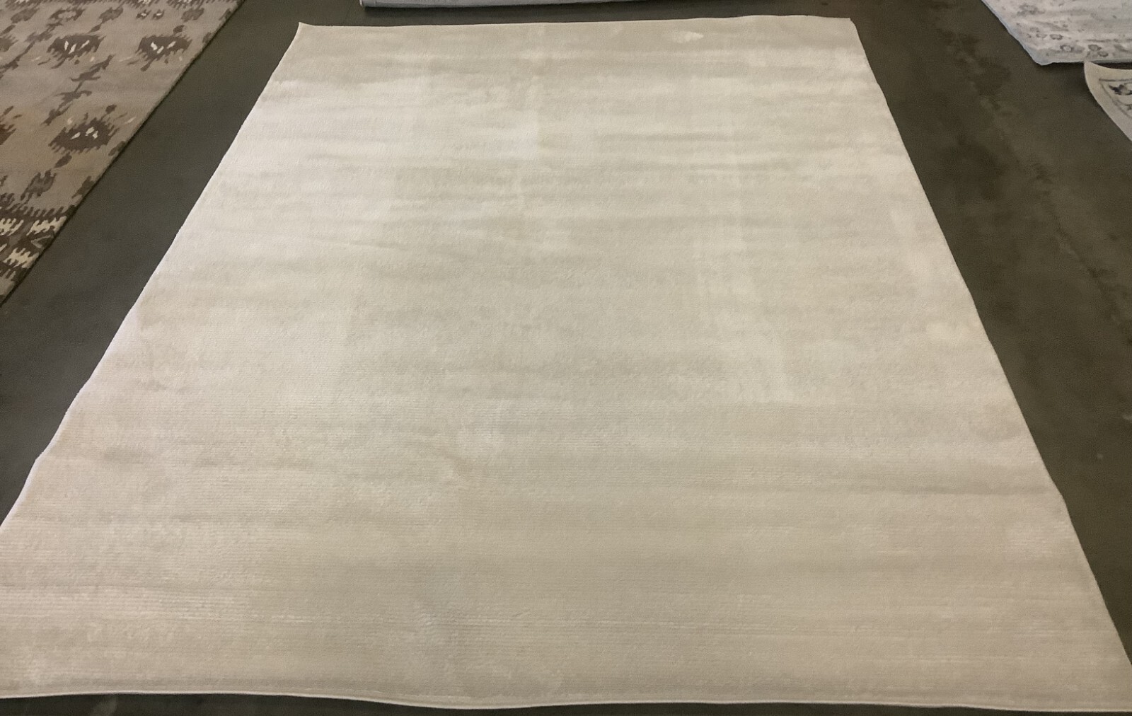 IVORY 6′-7″ x 9′-0″ Back Stain Rug, Reduced Price 1172671478 REV102A-6