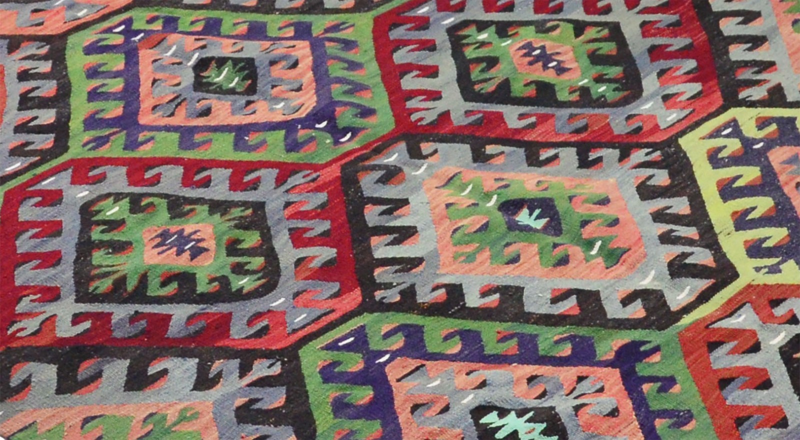 Vintage Turkish Kilim Runner 6×11 ft Green Red Tribal Wool Rug