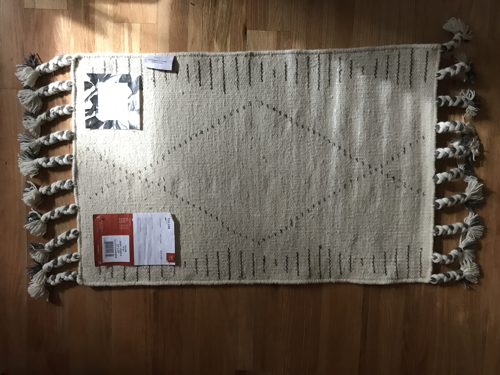 MAGNOLIA HOME TULUM TF-01 Rug 2’ X 3’ – Ivory & Pebble (Brown)