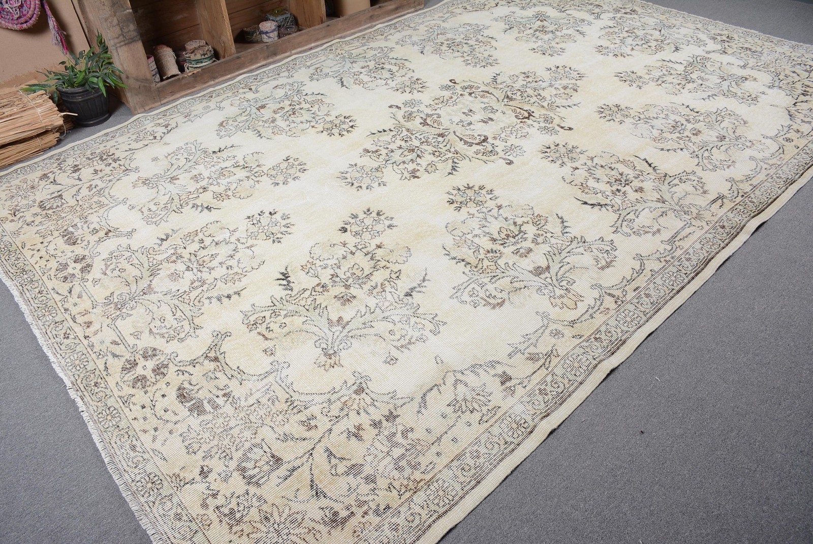 7,6×11,8 ft Vintage Rug, Turkish Oversize Rug, White Brown Southwestern Wool Rug