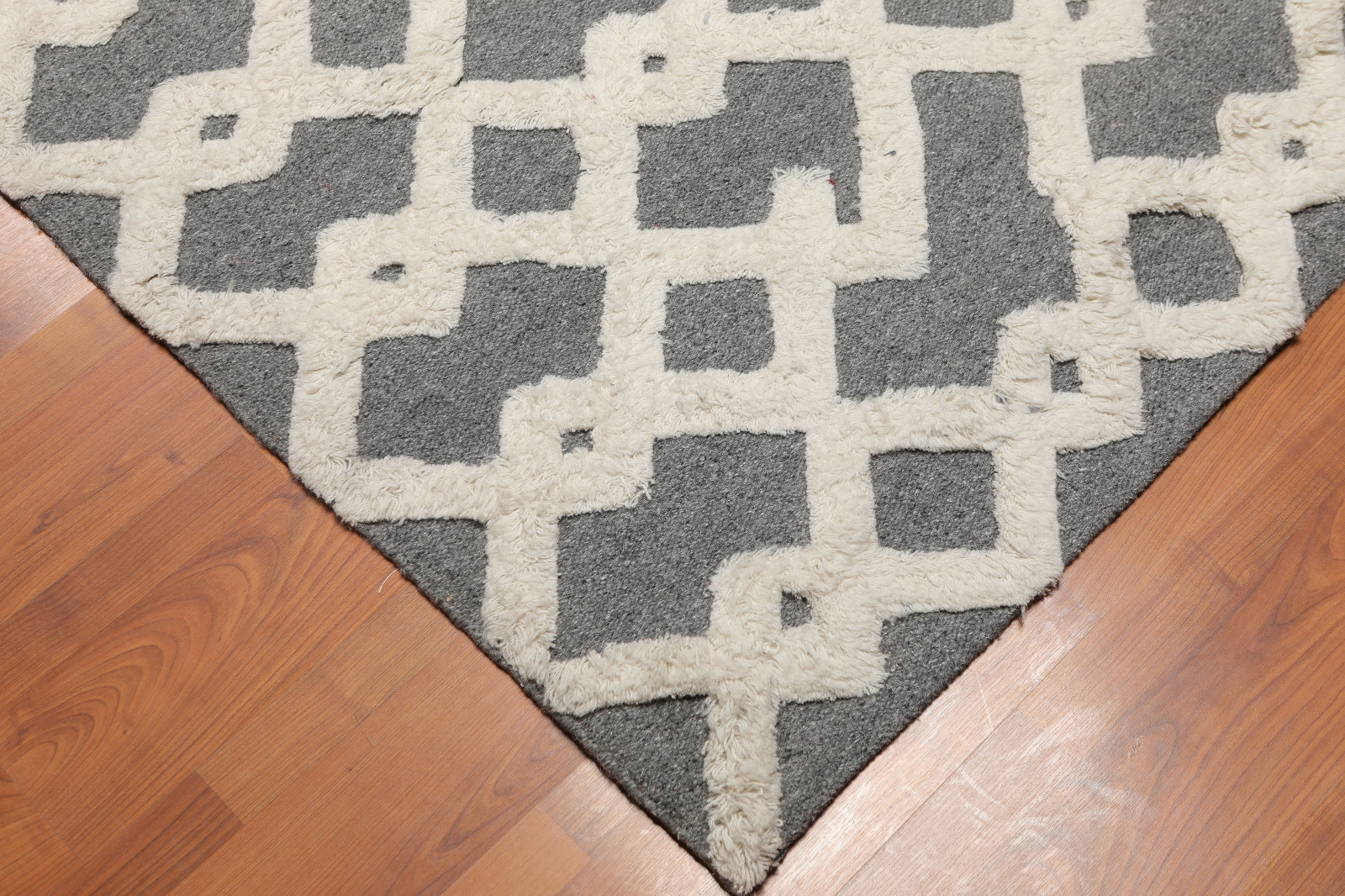 5’3″ x 7’5″ Handmade 100% Wool High Low Pile Area Rug Contemporary Gray