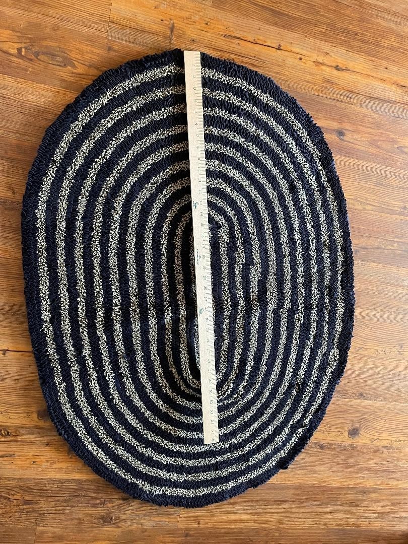 HANDMADE OVAL RUG COTTON OR JUTE OR WOOL BLEND
