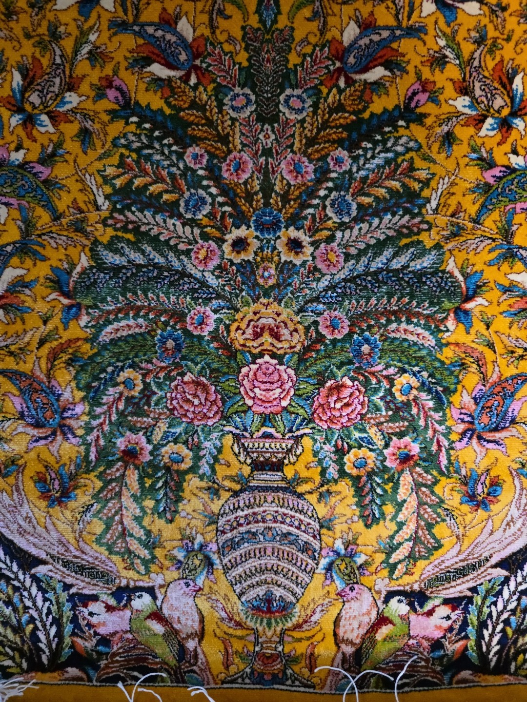 2.5 x 4 High Quality Luxury Silk Rug Pictorial Wall Hanging Oriental Rug