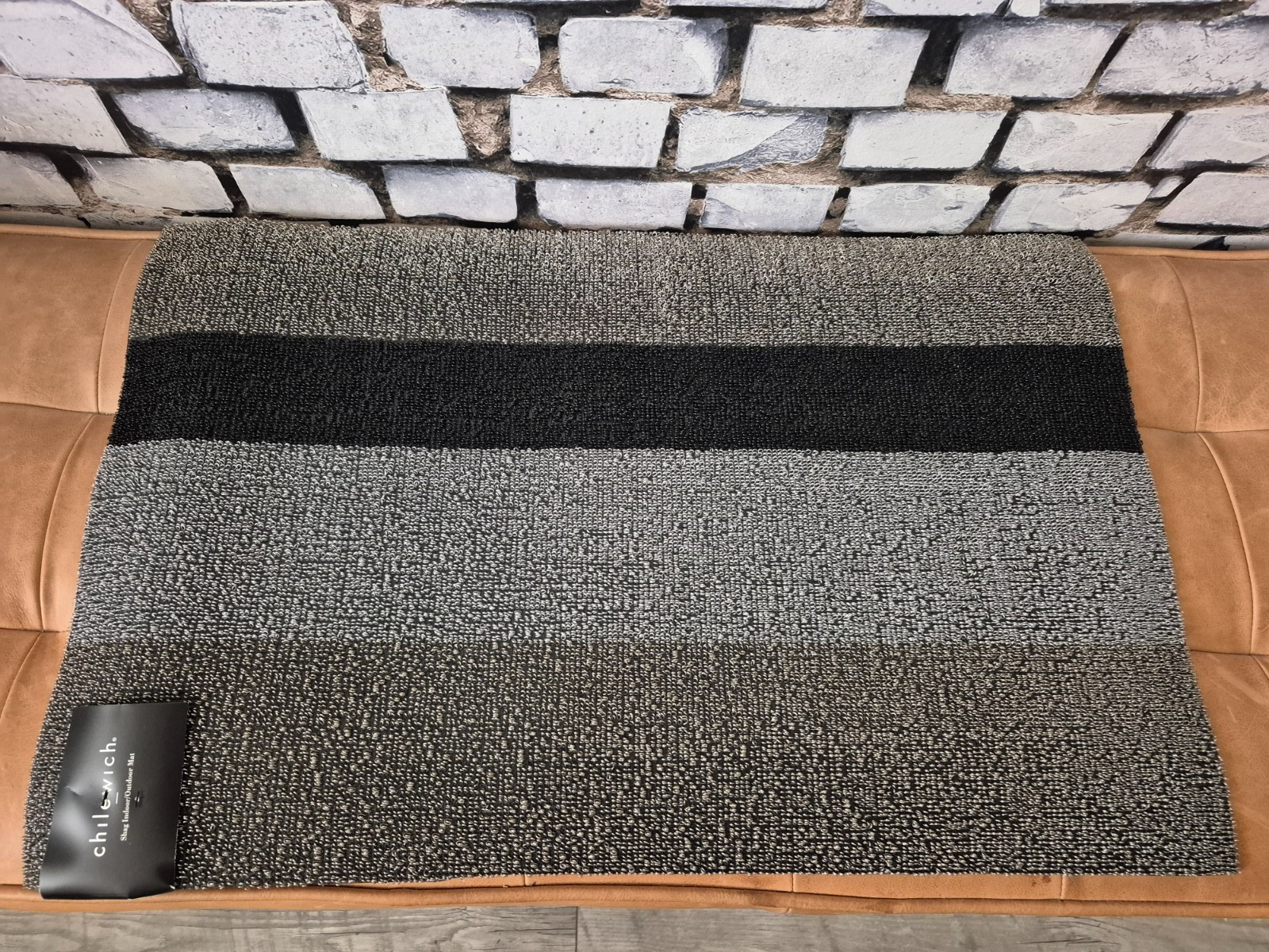Chilewich Bold Striped shug rug grey Black $125