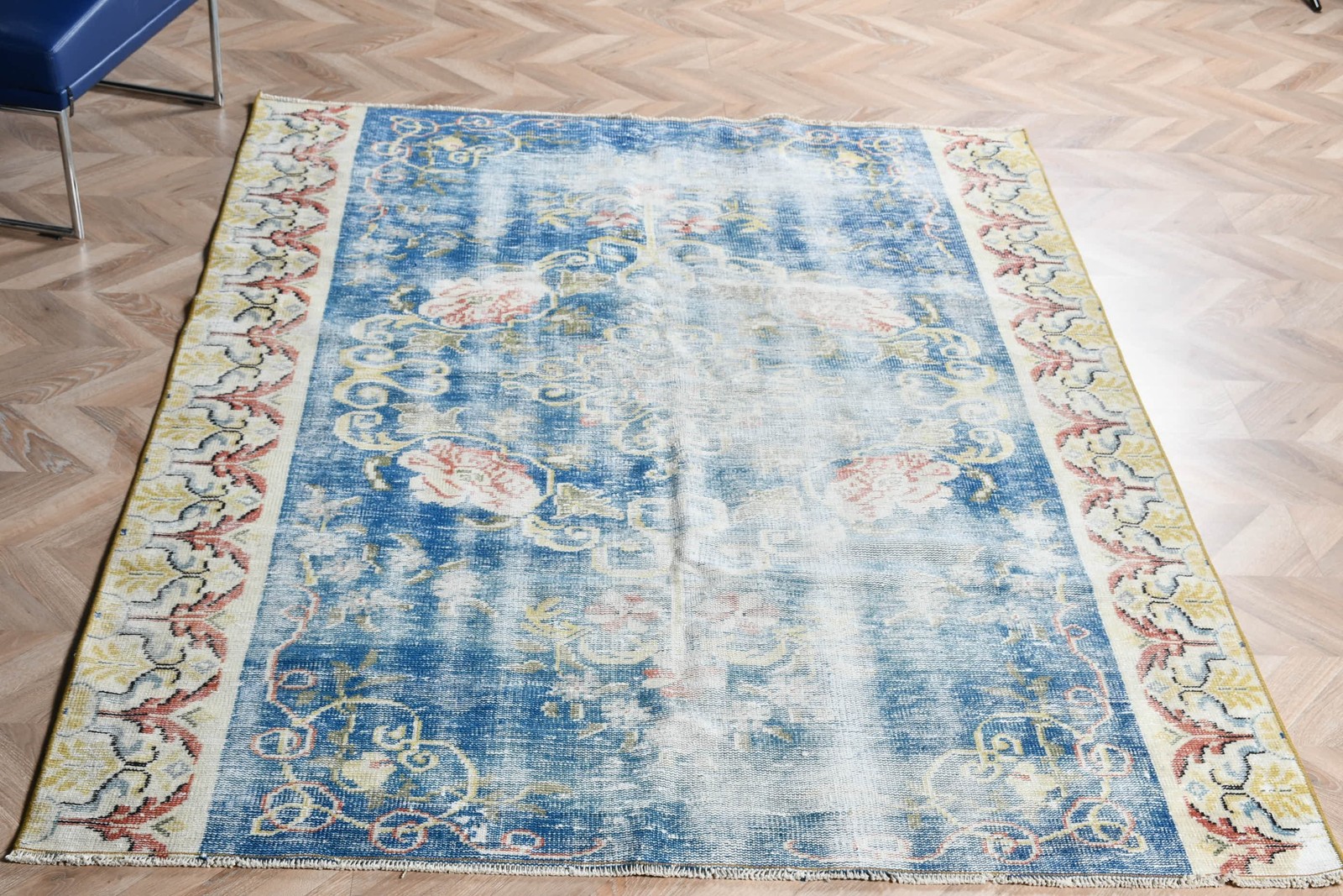 Turkish Vintage Rug, Area 5,4×7,3 ft (166×223 cm) Rug, Blue Floral Wool Rug