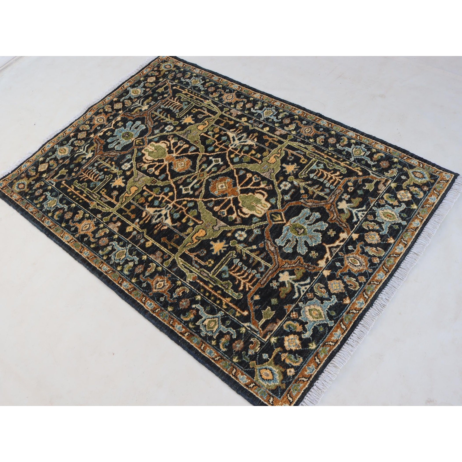 3×5 ft Black Bedjar High Quality Hand-Made Wool Rug ,(3.5×4.10)ft