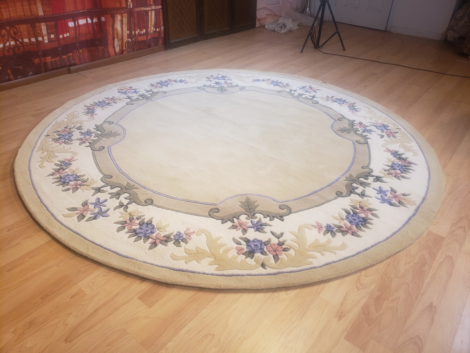 Brand New W/Tags Designer Handmade Wool Beige Round Border Rug 8’x8′ Tag $2,200
