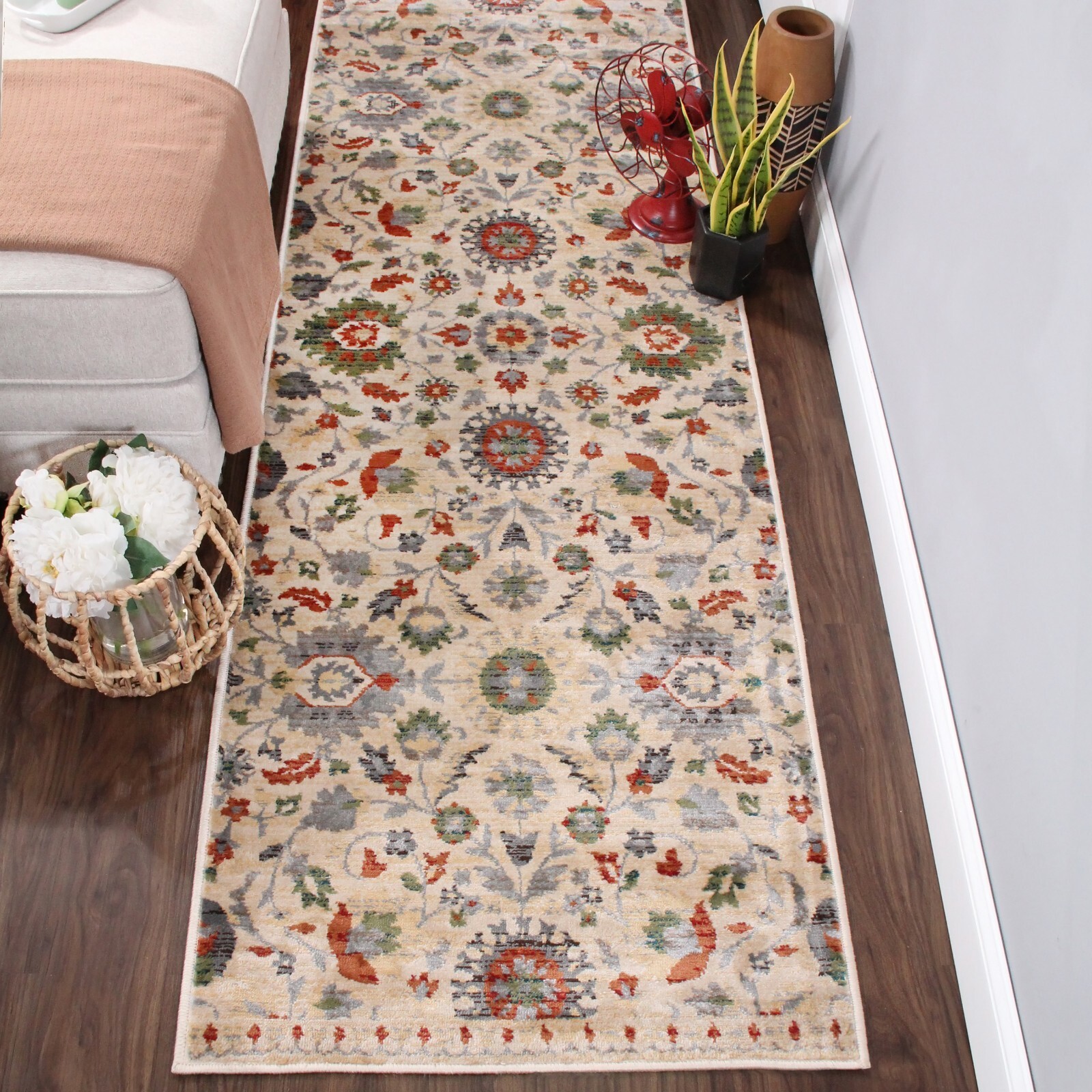 Gulistan Vintage Floral Vines Border Large Indoor Area Rugs or Runner