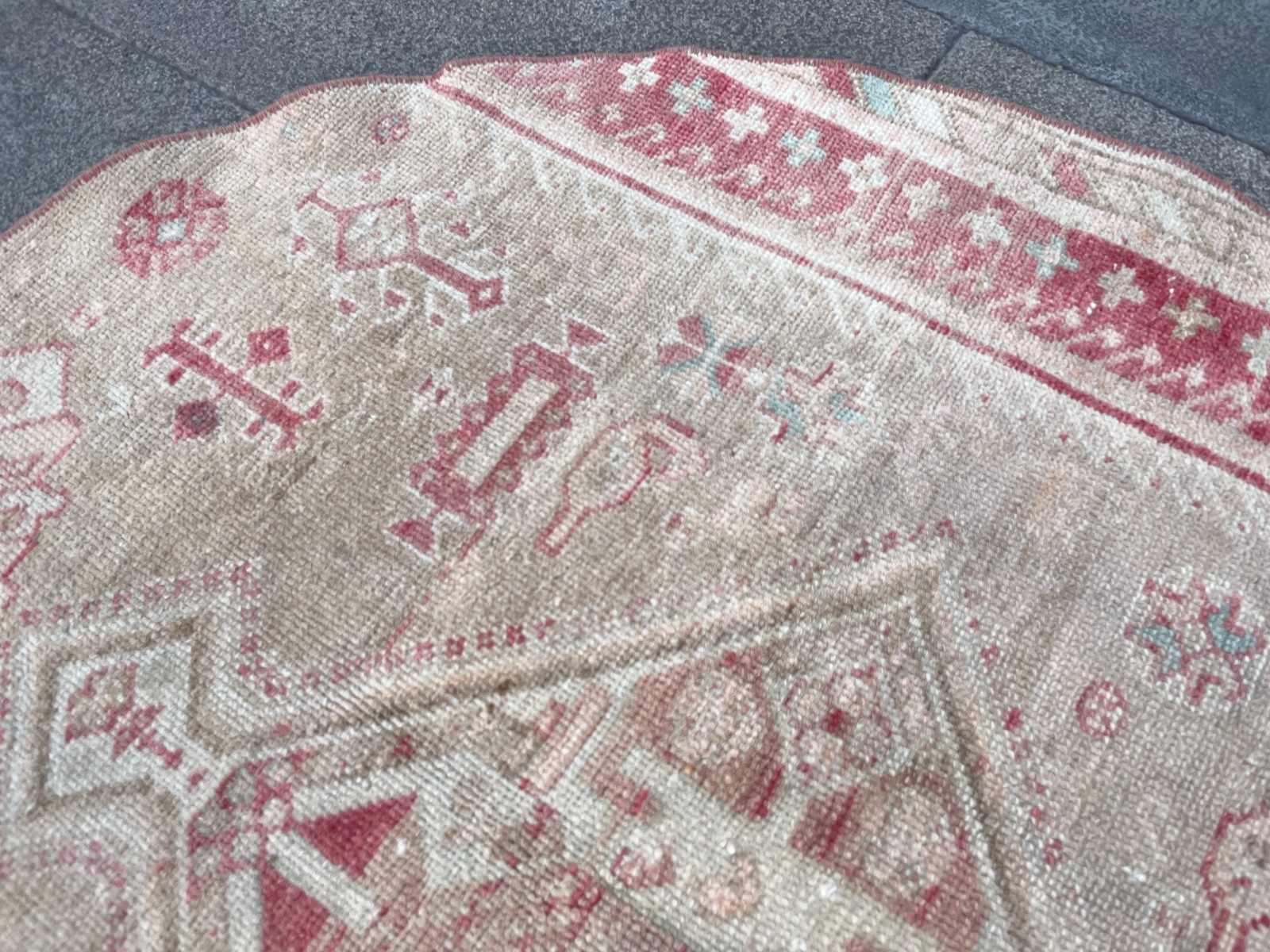3.5 ft Round Vintage Turkish Rug Medallion Muted Red Beige Circle Small Area Rug