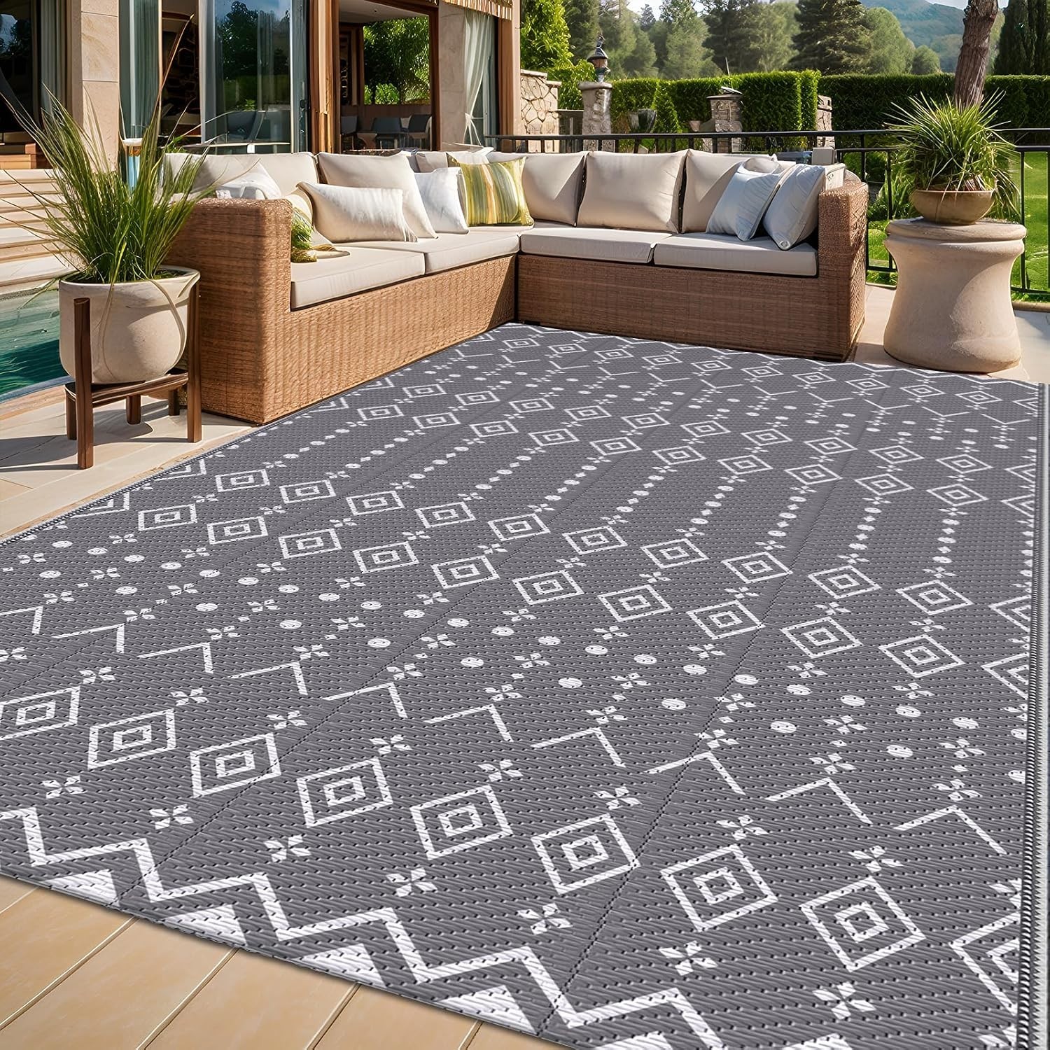 5’ x 8’ Reversible Outdoor Rug, Waterproof Plastic Straw Rug, Patio Rug, Larg…