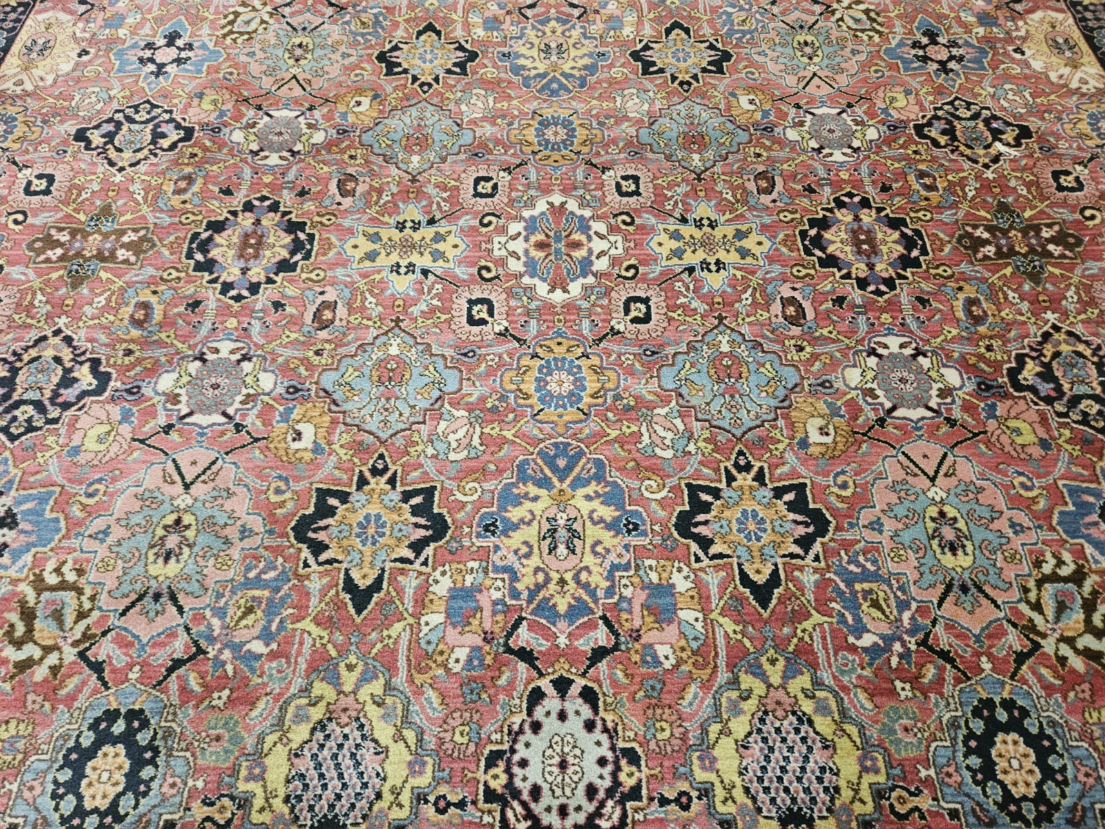 10×14 KARASTAN WILLIAMSBURG KIRMAN VASE 557 100% WOOL RUG – VERY GOOD CONDITION