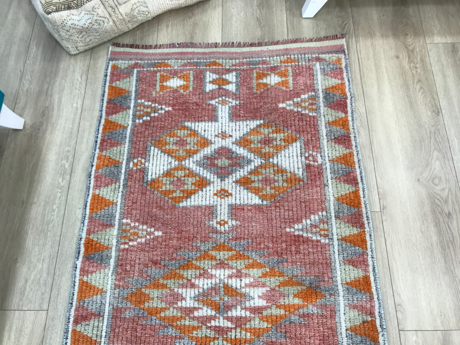Herki turkish rug, Faded color rug, Vintage rug, Bohemian rug, 2.8 x 12.2 ft