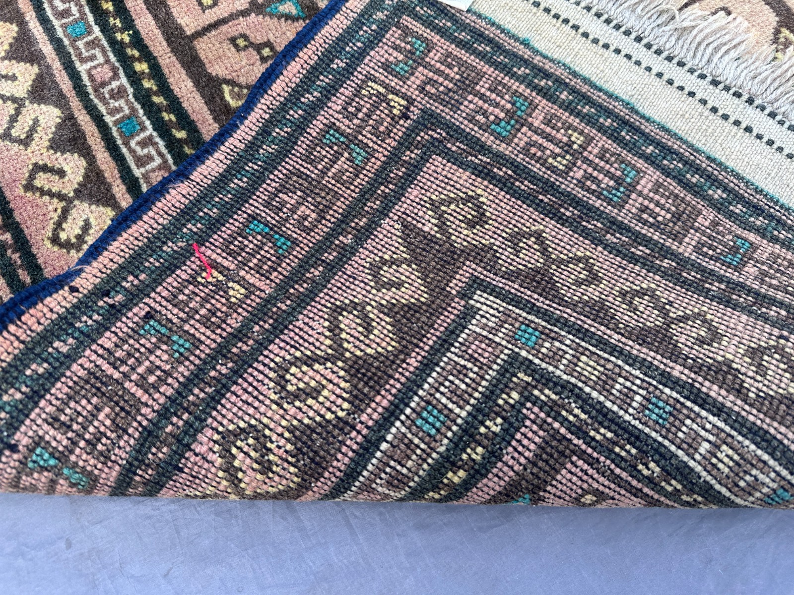 2’7 x 4 Ft Earthy Baluchi Tribal Wool Rug – Geometric Lattice Design Terracotta