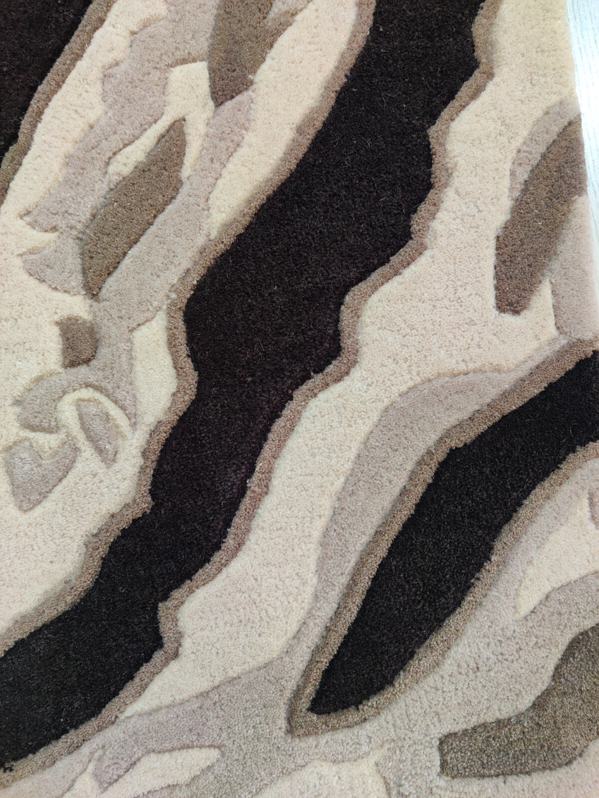 Handmade Tufted Rug 100% Wool Beige Animal Print Rug for Kids Teens 2 x 3 ft