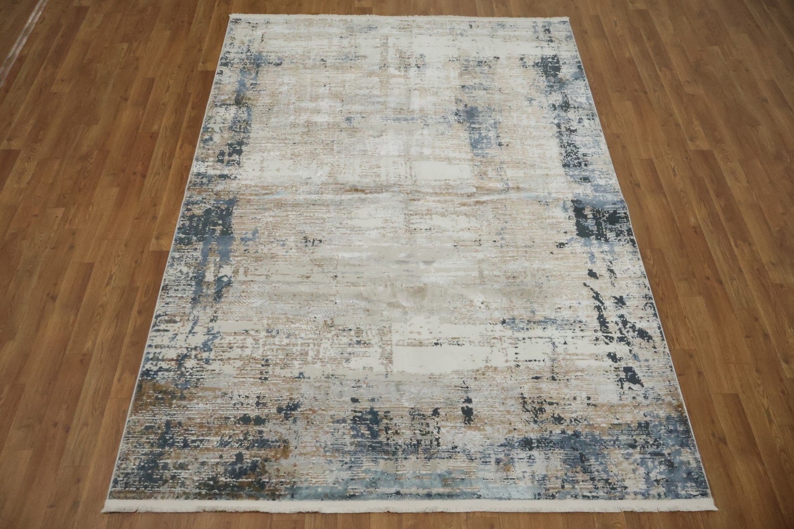 5×8 Modern Area Rug Subtle Blue Accent Stylish Contemporary Home Rug