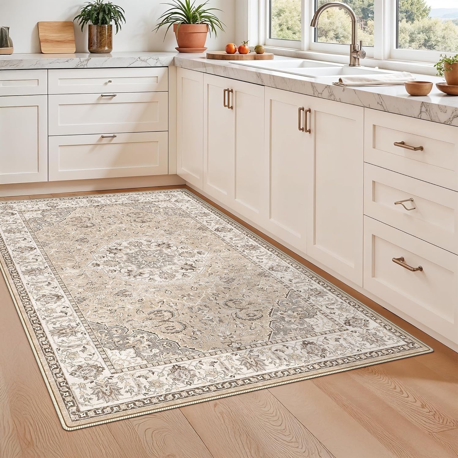 Soft Low-Pile 4×6 Area Rug – Vintage Beige Non-Slip for High-Traffic Spaces