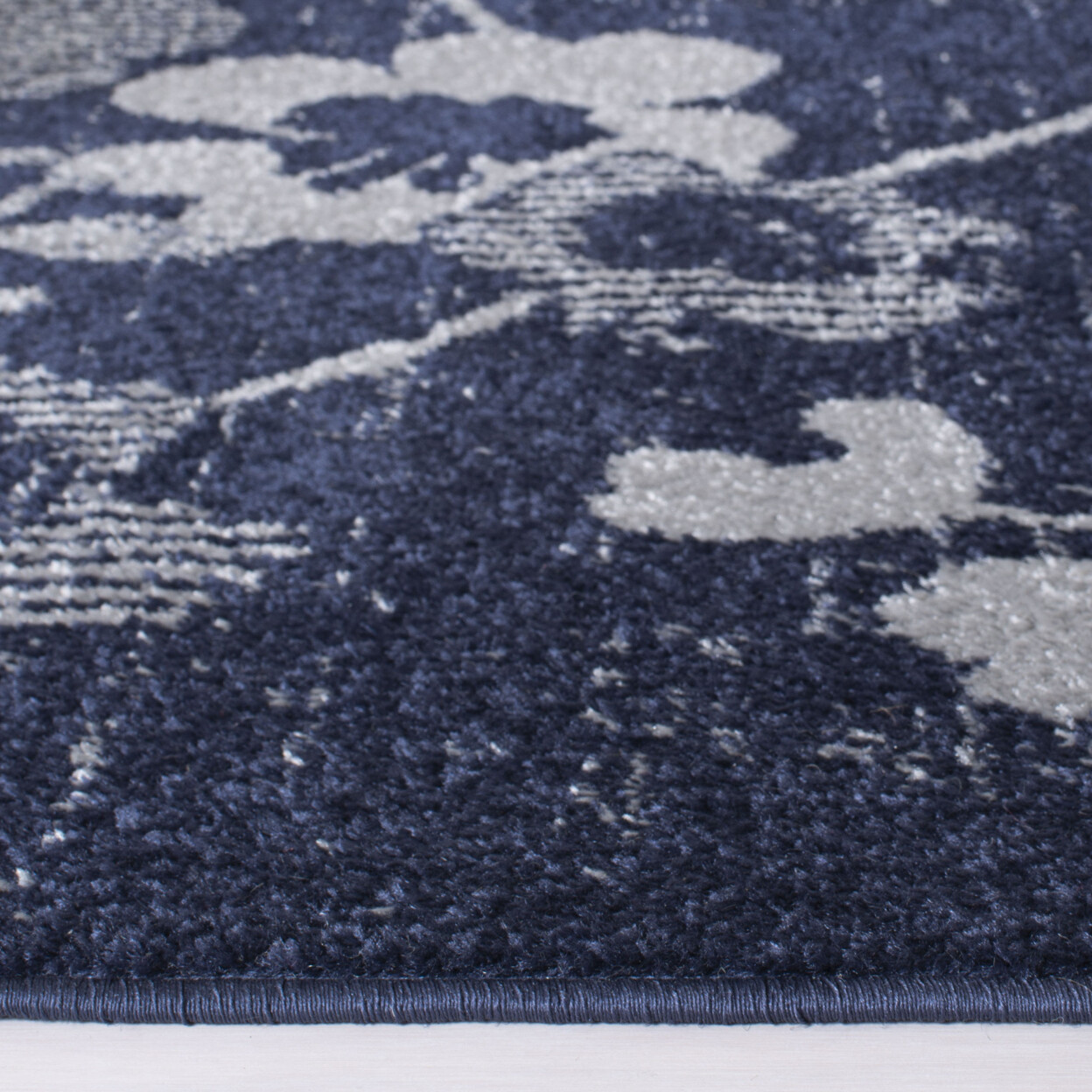 SAFAVIEH Adirondack Collection ADR114N Navy / Silver Rug