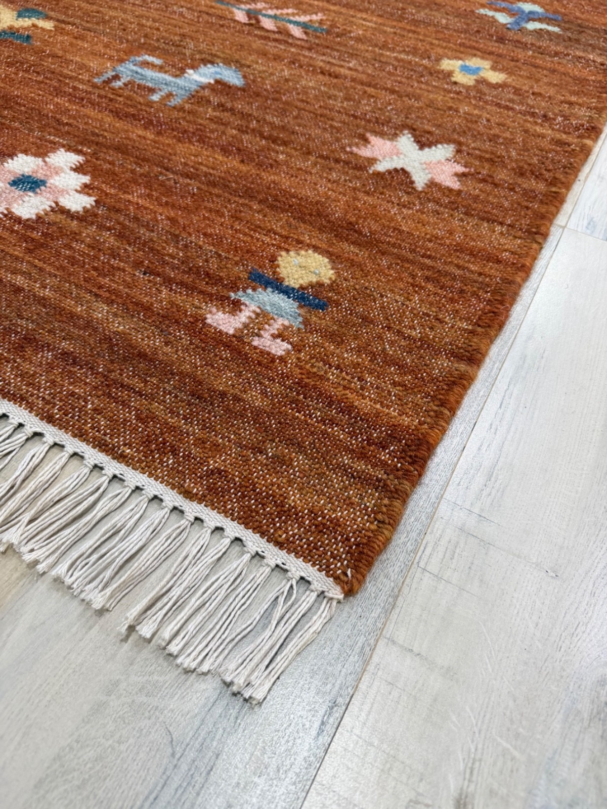 Sienna Hand Woven Wool Rug 4×6 Flatweave Scandinavian Folk Art Kilim for Kids