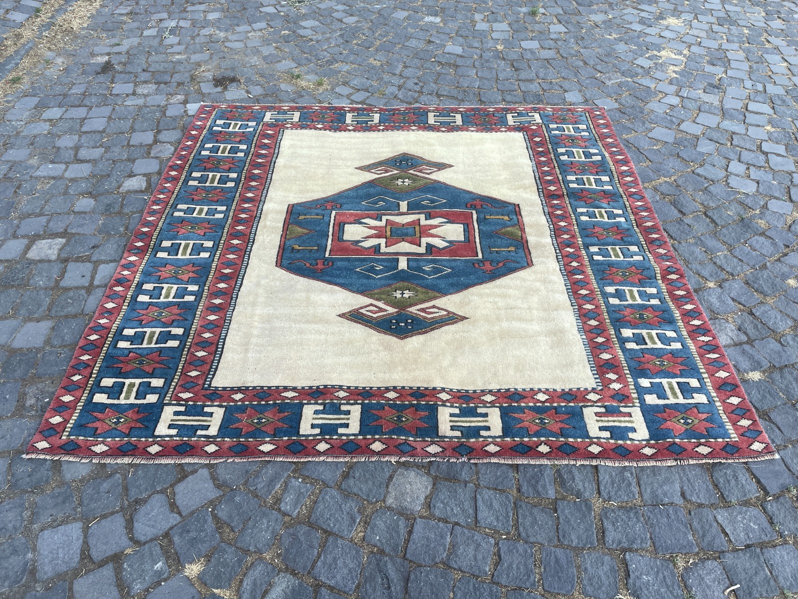 Bohemian Area Rug Handmade Wool Rug Turkish Vintage Traditional Rug 6,3 x 6,1 ft