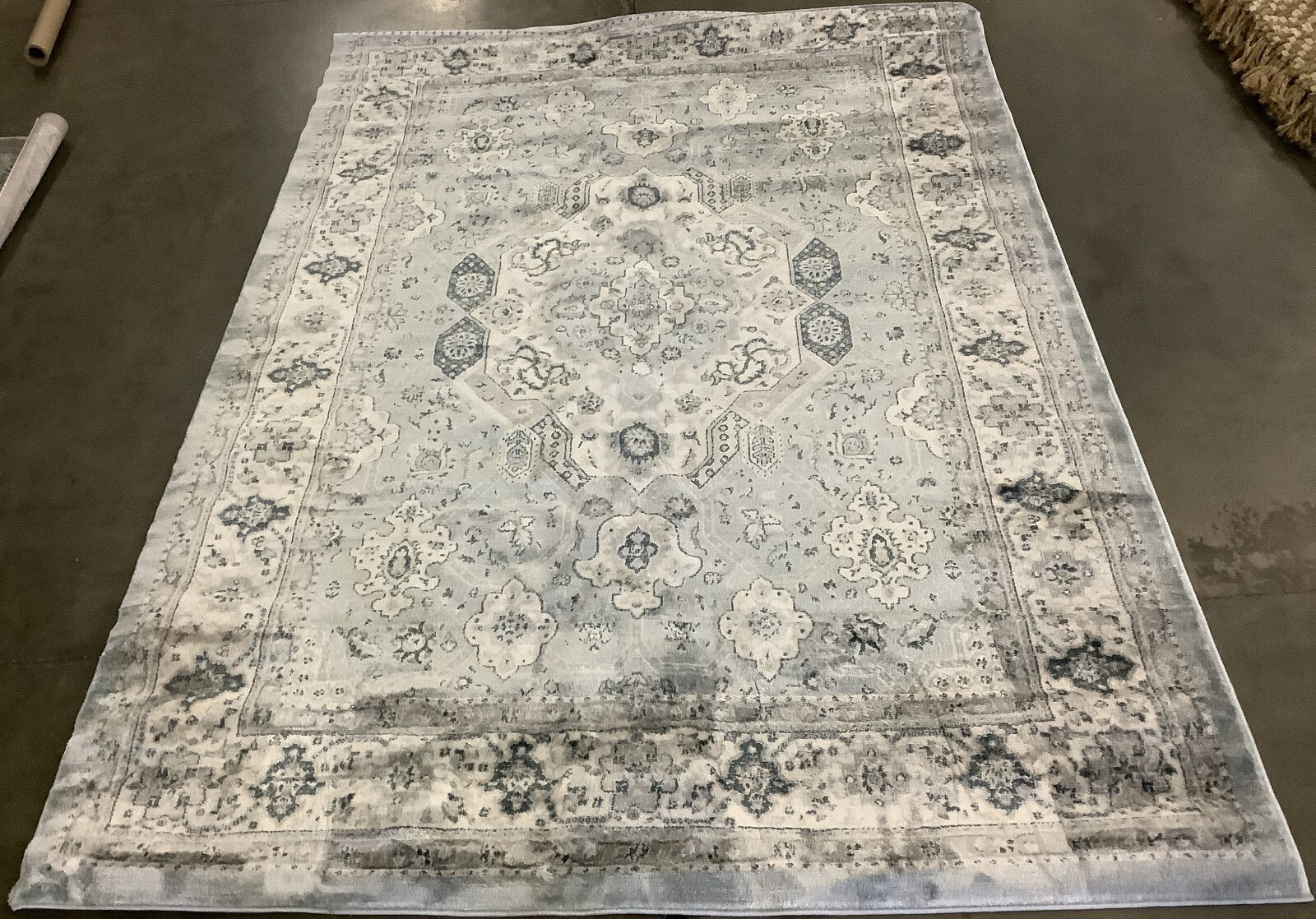 BLUE / CREME 5′-3″ X 7′-6″ Stained Rug, Reduced Price 1172668422 ISA916M-5