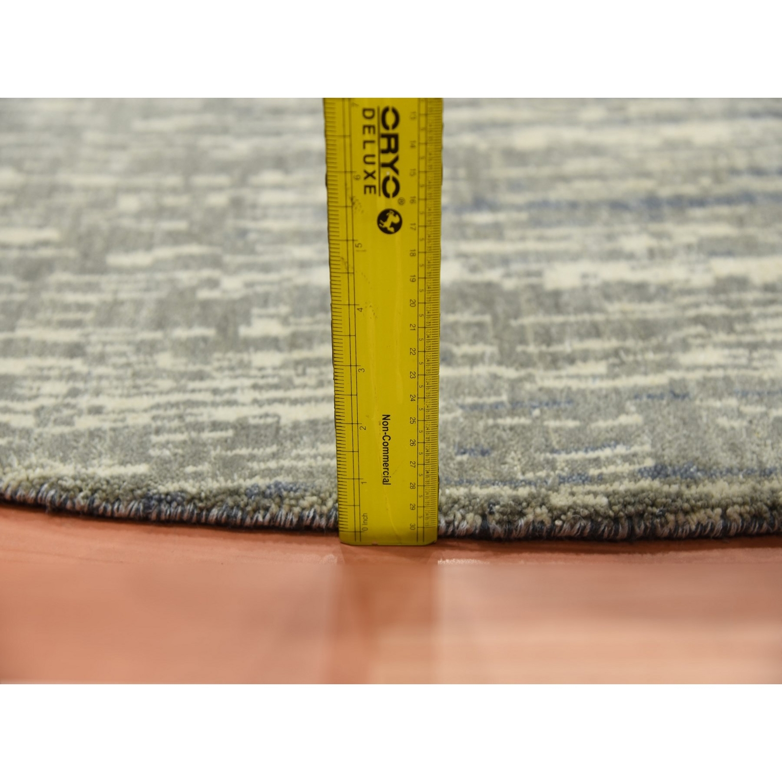 10′ x 10′ Blue Modern Ombre Organic Wool Hand Knotted Round Oriental Rug R75251