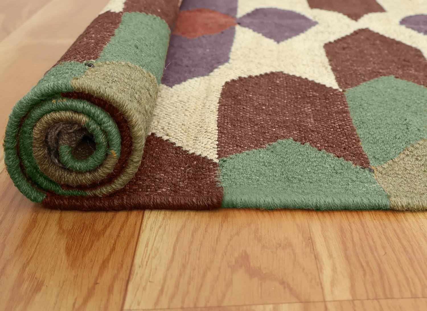 New Design Color Green & Chocolate Brown Hand Woven Wool Jute Kilim Area Rug