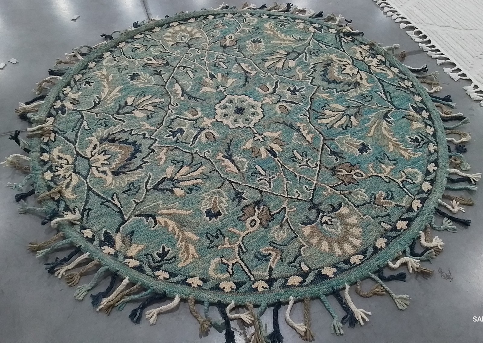 BLUE / IVORY 6′-0″ x 6′-0″ Flaw in Rug, Reduced Price 1172798193 BLM457M-6R
