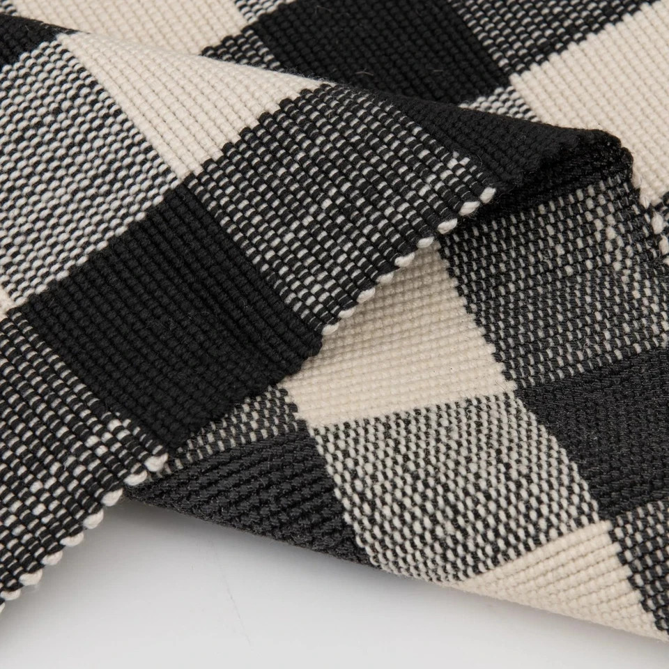 Mainstays 24″ x 36″ Black, White Outdoor Layering Rug.