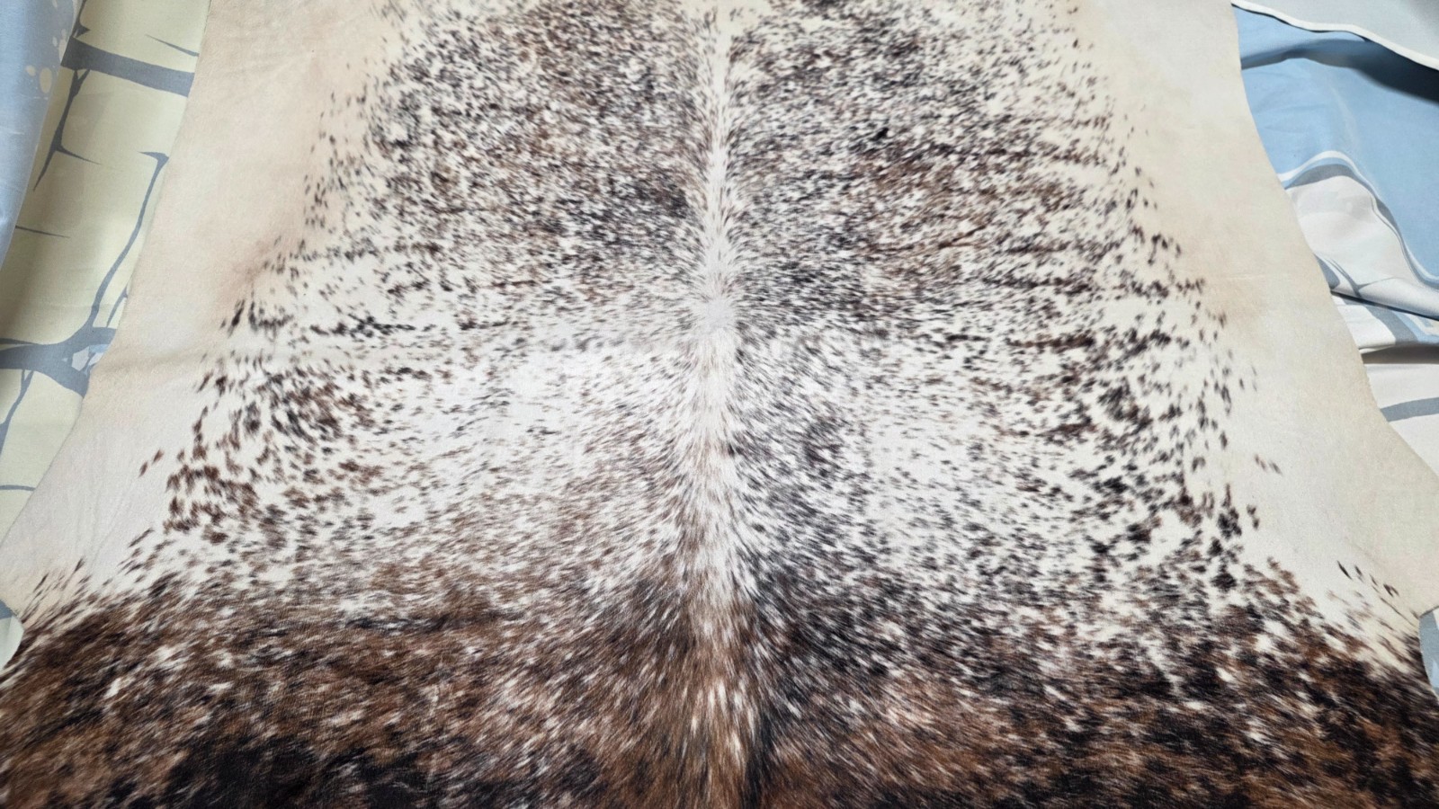 Cowhide Rug 48 x 28 Inches Faux Cow Rug White Brown Cow Print Synthetic Rug
