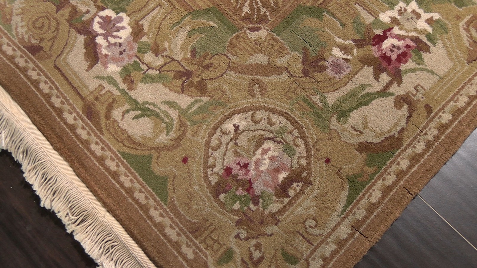 5’6″x8’6″ Hand Woven Wool Beige Aubusson Savonnerie European Classic design Rug