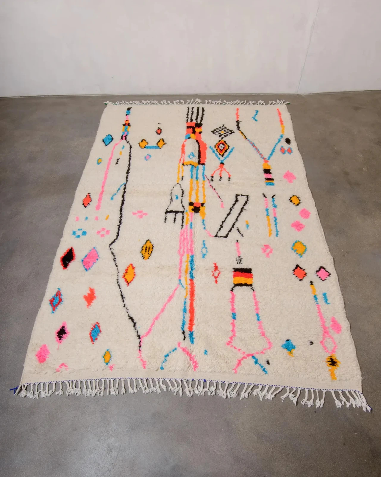 Handmade Beni Ourain Rug: Authentic Moroccan Berber Design