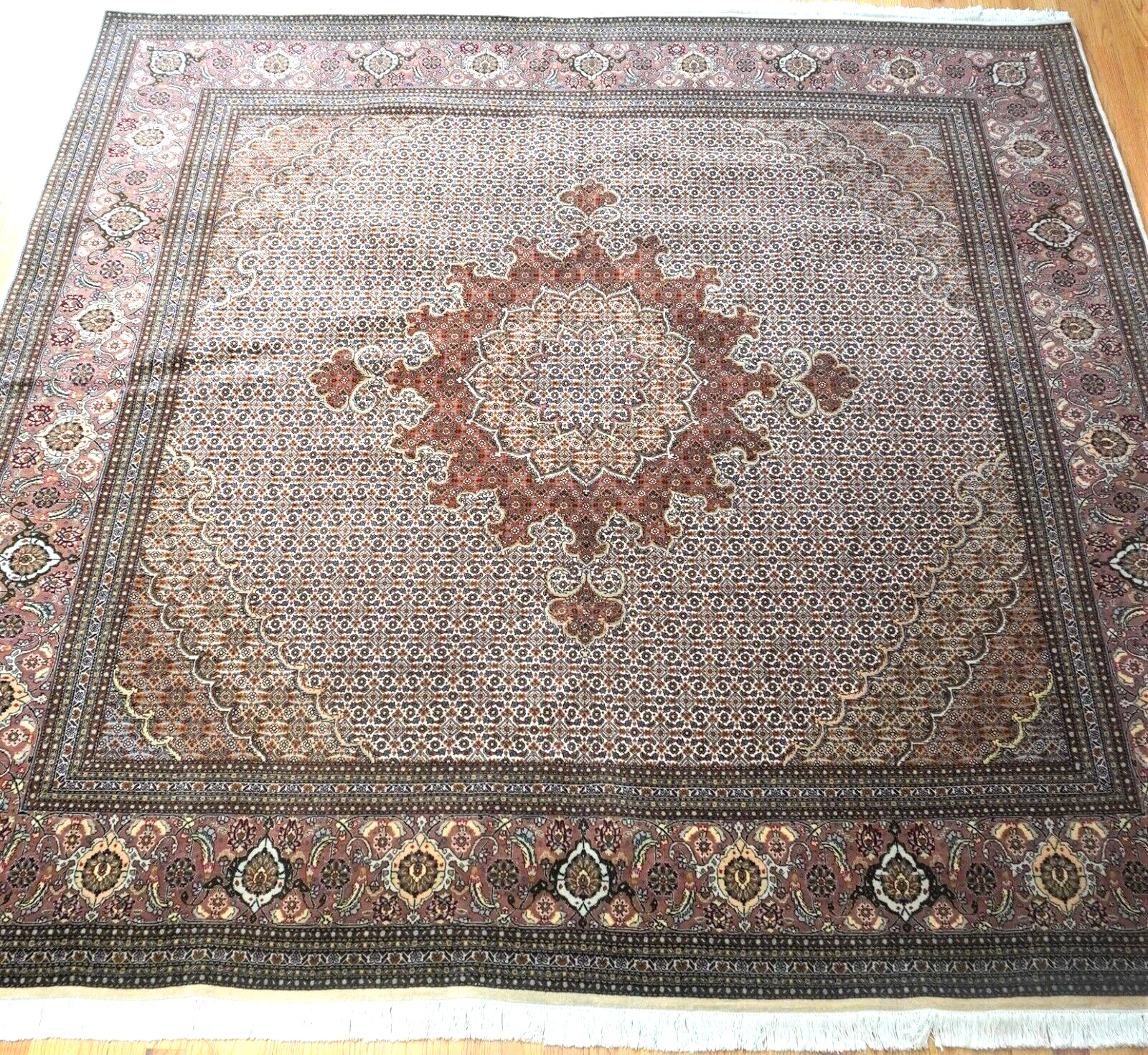 8′ x 8′ Square Elegant Tabrizz Mahi Silk & Wool Hand knotted Premium Quality Rug