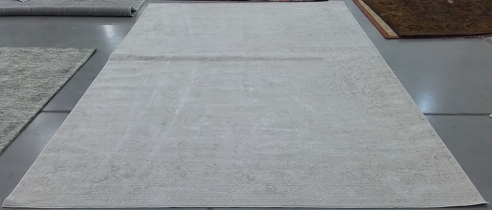 CREME / IVORY 9′-0″ x 12′-0″ Back Stain Rug, Reduced Price 1172801098 RFT664D-9
