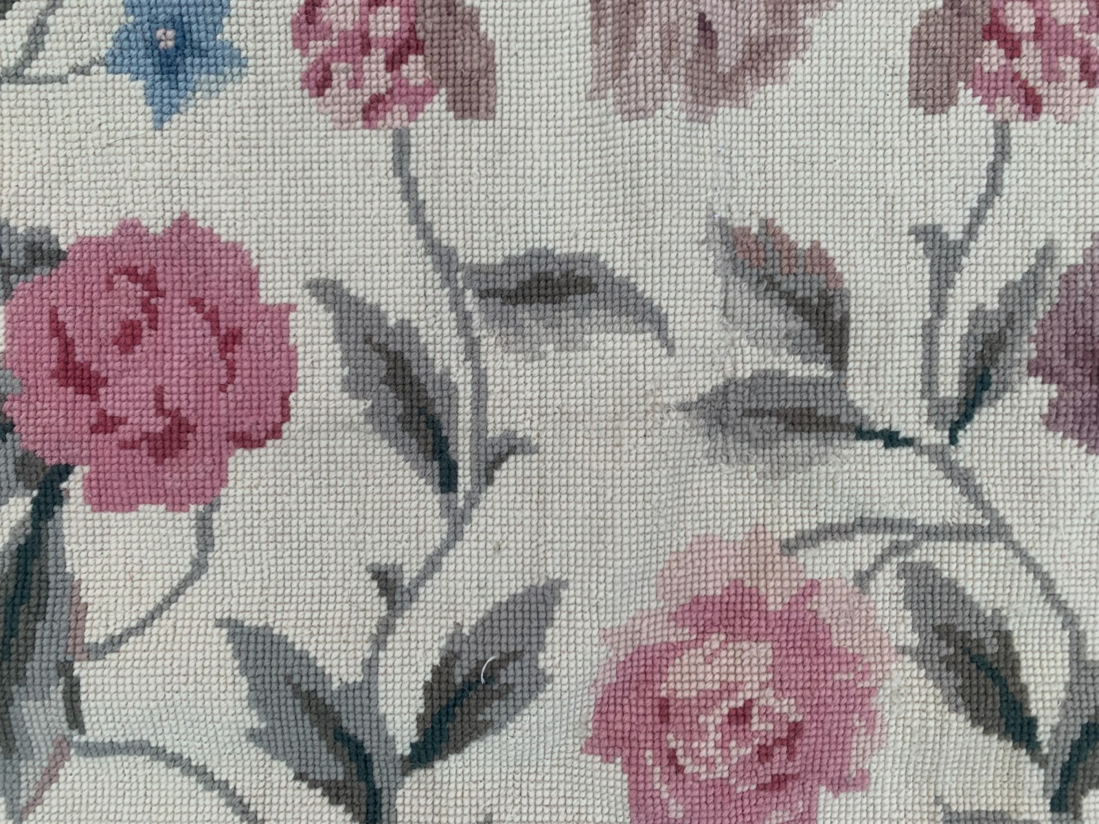 4×6 ft Vintage French Handmade Aubusson Rug Needle Point Floral Wool Décor Rug