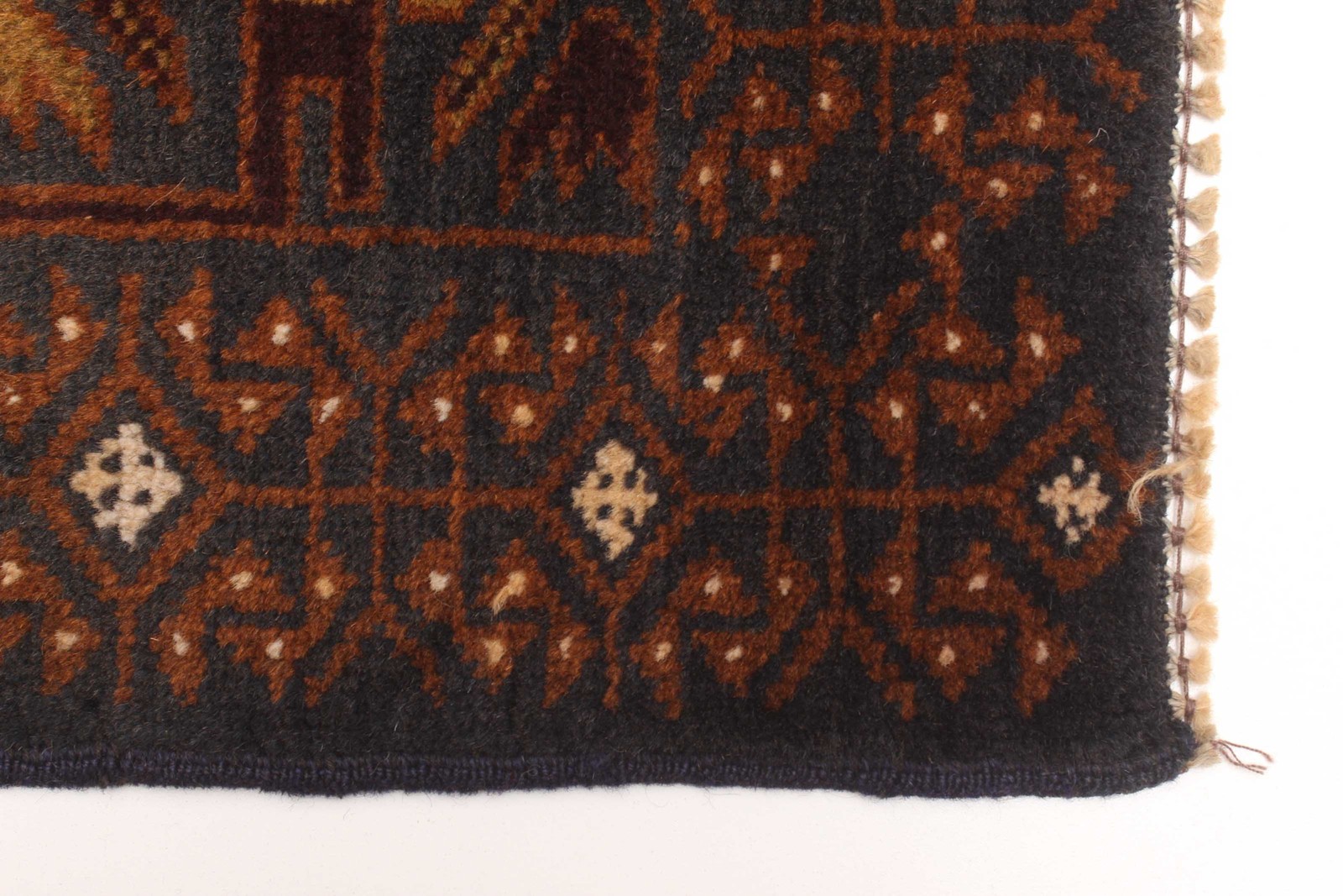 Vintage 3’4″ x 6’2″ Traditional Hand Knotted Vegetable Dye Wool Area Rug